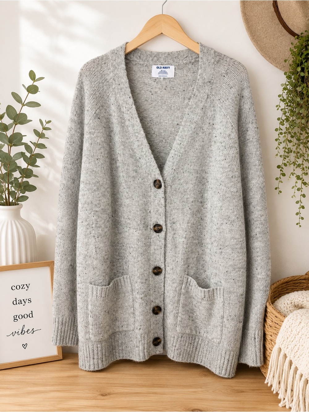 Old Navy Light Gray Button-Front V-Neck Cardigan